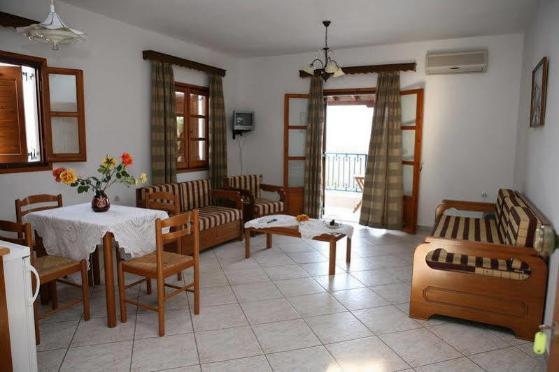 Kavos Apartments Alonissos 파티티리 외부 사진